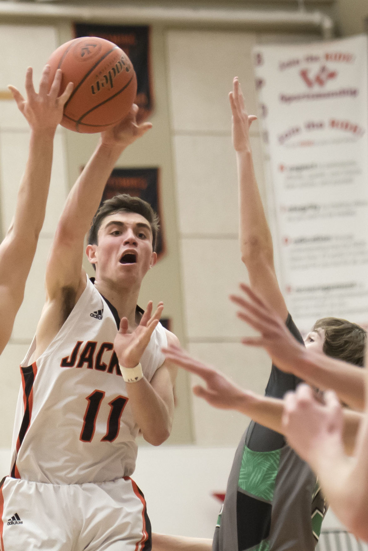 Jackson Broncs basketball